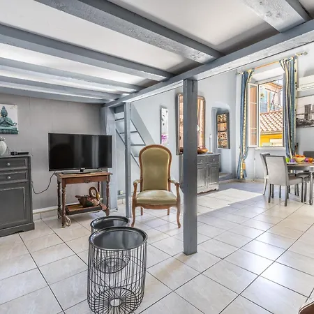 Belle Etoile Au Coeur Du Village Апартаменты
